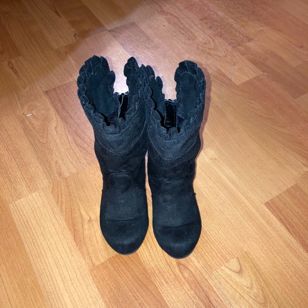 Girls black boots-toddler 7